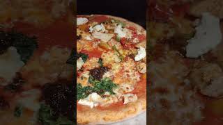 An Average Meal at Milanos Dublinpizza irelandsgrub pizza romanpizza milanos [upl. by Anitsuj173]