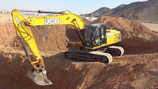 Heavy machinery for excavations and earthworks [upl. by Ohaus]