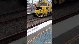 G514 Hauling “Mariyung” Sets D15 amp D115 At auburn nswtrainlink freight train dset shorts viral [upl. by Shimkus]