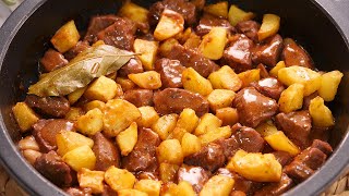 Solomillo al Ajillo con Patatas ¡Receta fácil y deliciosa [upl. by Nonnahsal217]