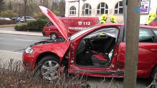 Unfall mit eingeklemmter Person in Lichtenstein Sachsen 04042012 [upl. by Nner]