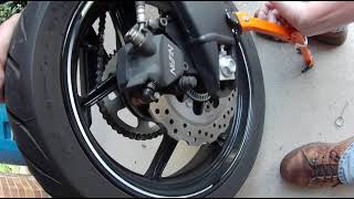 Tips for safe and easy SnapJack usage on a motorcycle a 2020 Kawasaki Versys 650 [upl. by Nyladnor]