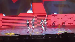 ITZY  SWIPE  MADRID 04052024 [upl. by Oyam]