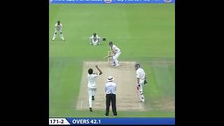 Mohammad Asif Sets Up Michael Clarke With Most Clever Swing Bowling [upl. by Benedict]