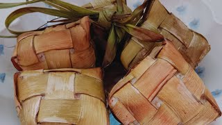 Bikin ketupat sayur [upl. by Eupheemia434]