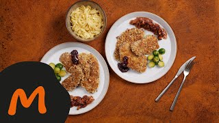 Rehschnitzel mit Nusskruste und Eierschwämmli – Migusto Rezept [upl. by Adorne]