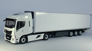 Масштабная модель Iveco Stralis XP 480 Eligor масштаб 143 [upl. by Kalbli156]