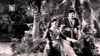 Mellusire Savigana Veera Kesari  DrRajkumar  Leelavathi  Kannada Classics [upl. by Arayt310]