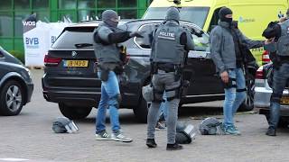 Politie uren bezig met verwarde man Honselersdijk [upl. by Poole961]