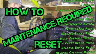 How to reset maintenance light on a 2018 canam outlander 650xt [upl. by Eseeryt]