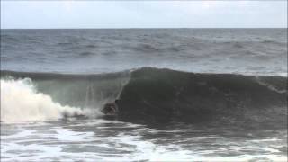 Surfer washes up rocks Hilo Hawaii Surfing [upl. by Fang]