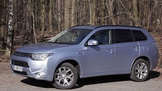 Essai Mitsubishi Outlander PHEV Instyle 2014 [upl. by Eintroc999]