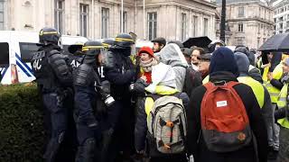 Manifestation des gilets jaunes à Grenoble vendredi 23 novembre [upl. by Odnavres]