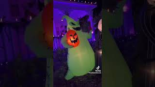 Explora las decoraciones de Halloween más originales en Orlando [upl. by Annoid565]