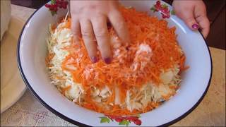 Как засолить вкусную капусту на зиму [upl. by Nnadroj]