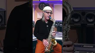 How to play a Blues Solo on your Alto Saxophone using only the Blues Scale [upl. by Jehovah]