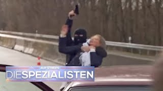 Geisterfahrer Geiselnehmer mit Waffe rammt Polizeiauto  Auf Streife  Die Spezialisten  SAT1 TV [upl. by Breena]