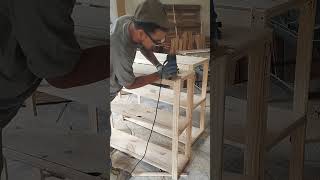 Prateleiras de pinus  acabamento na tupia wood carpinteiro belohorizonte woodworking [upl. by Beller]