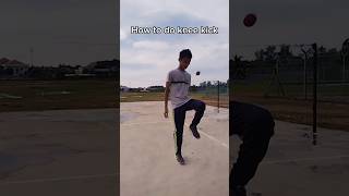 hacky sack tutorial  knee kick  bola guni hackysack footbag sepaktakraw [upl. by Eohce]