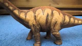 Review 18 Schleich World of History Apatosaurus [upl. by Zebulon129]