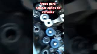 Truco o hack para colocar cuñas de resortes de válvulas  recuerda seguir y dar like toyota hack [upl. by Attekal]