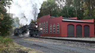 Reading amp Northern 425 Steam Through the Fall Foliage [upl. by Stella]