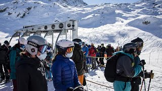 Hundreds of British tourists flee Verbier ski resort to avoid quarantine [upl. by Yrrehc]