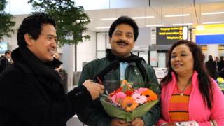 UDIT amp Deepa Narayan Jha with Raju Tamu at Amsterdam Schiphol Airport  Welcoming by Mozgar Team [upl. by Monaco191]