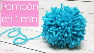 Cómo hacer un pompón en 1 minuto How to make a pompon in 1 minute [upl. by Amak]