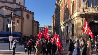 Manifestazione del 24 novembre in 300 al corteo a Legnano [upl. by Etnuahc]