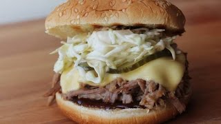 Pulled Pork Burger Rezept  Pulled Pork Sandwich Recipe  ENG SUBS [upl. by Direj]