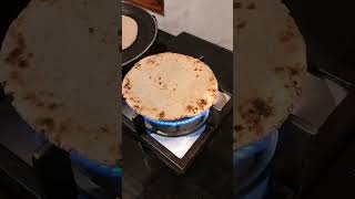 Chakle belan se banai bajre ki roti [upl. by Kast]