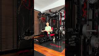 ULTIME HOME GYM  Pourquoi il vaut la peine dentraîner les muscles fessiers motivation [upl. by Ailecec]