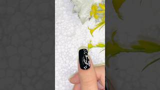 Cute floral nailart with toothpick 💅 nails naildesign nailart shorts viral nailart2024 nail [upl. by Ahselak26]