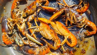 Yabby catch and cook  How to cook yabbies in a frying pan [upl. by Pompei599]