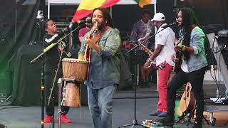 Stephen Marley  Intro  Rastaman vibration  Pacific Amphitheatre  Costa Mesa CA  81118 [upl. by Tahmosh]