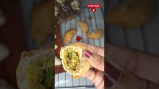 බේක් නොකර බේක් පැටිස් හදමු ❤️ srilanka cooking food TasteOnSriLankapattiesrecipe sinhlasnack [upl. by Delacourt]