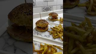 Hamburger 🍔 recipe foodlover chef hamburger yummy delicious tasty [upl. by Yrocal471]