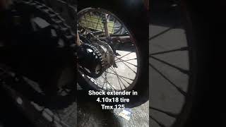 were using shock extender to 410x18 tire in rear tmx 125 [upl. by Nallek]