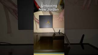 Unboxing jordan 1 midunboxingairjordan1jordanjordan1midnikeviralshortsshortvideo [upl. by Outhe]