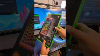 razer Blackwidow v4 75 Mechanical Gaming Keyboard  Quick Unboxing Ting 📦 [upl. by Yecniuq90]