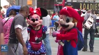 Costumed characters tougher to make living in Times Square [upl. by Eibob]