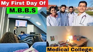 My first Day of MBBS  Medical College  Medico Info Vlog [upl. by Spark]