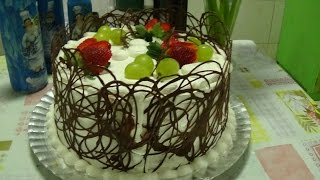 COMO FAZER O BOLO DE FRUTAS DECORADO COM CHOCOLATE  RECEITAS POR DEBORA DIAS [upl. by Oelgnaed]