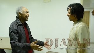 Djavan  Turnê Vidas Pra Contar visita do amigo Gilberto Gil RJ  2509 [upl. by Anilatsyrc]