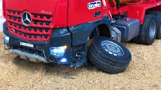 Bruder RC Cement Mixer Truck in Trouble  Construction Truck Lost Wheel [upl. by Htessil9]