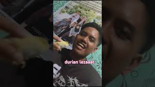 NIKMATNYA DOKTER SONI MAKAN DURIAN DI BANJARMASIN [upl. by Nart]