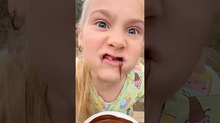 It is the way how my family eats jelly eyes👀🤦🏻‍♀️😬 viralvideo funny [upl. by Naj998]