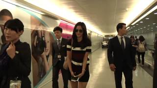 Wangjhouse Jun Ji Hyun arriving Taiwan International Airport 20140724 [upl. by Salamanca293]