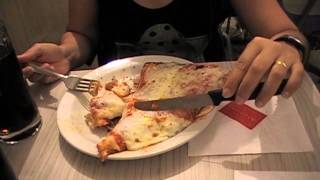 Pizzeria Spontini Milan Italy  Fui Comer Pizza na Itália e olha no que deu [upl. by Elyak]